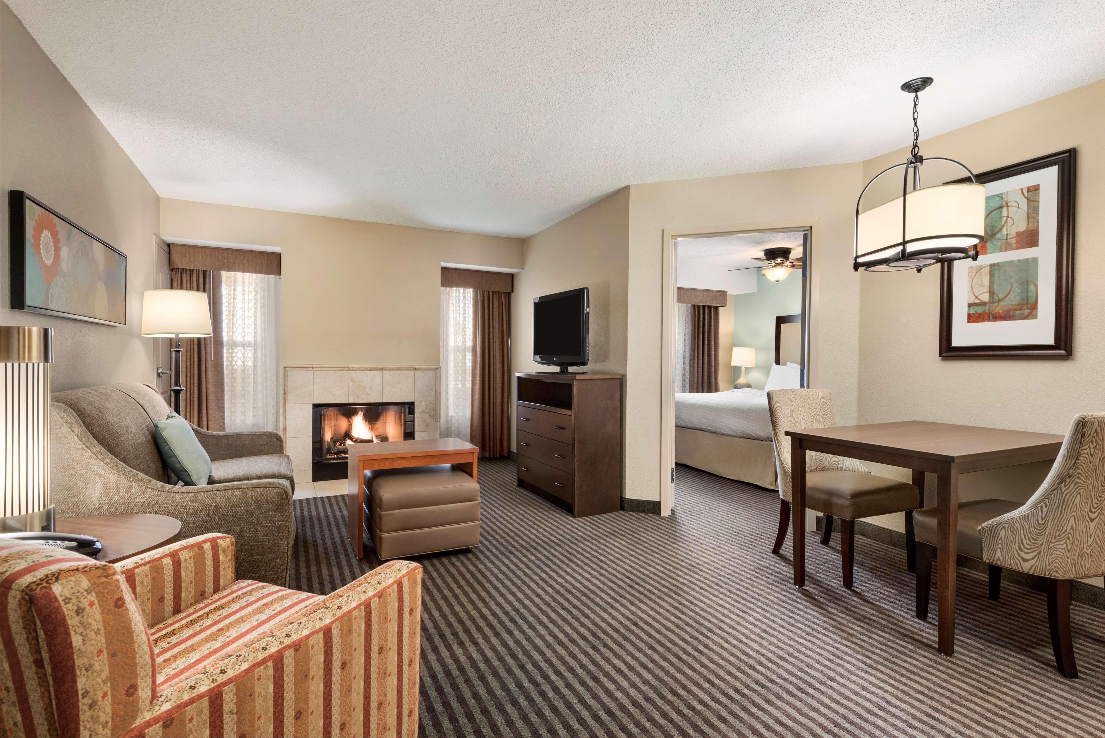 Homewood Suites By Hilton Columbus-Hilliard Extérieur photo