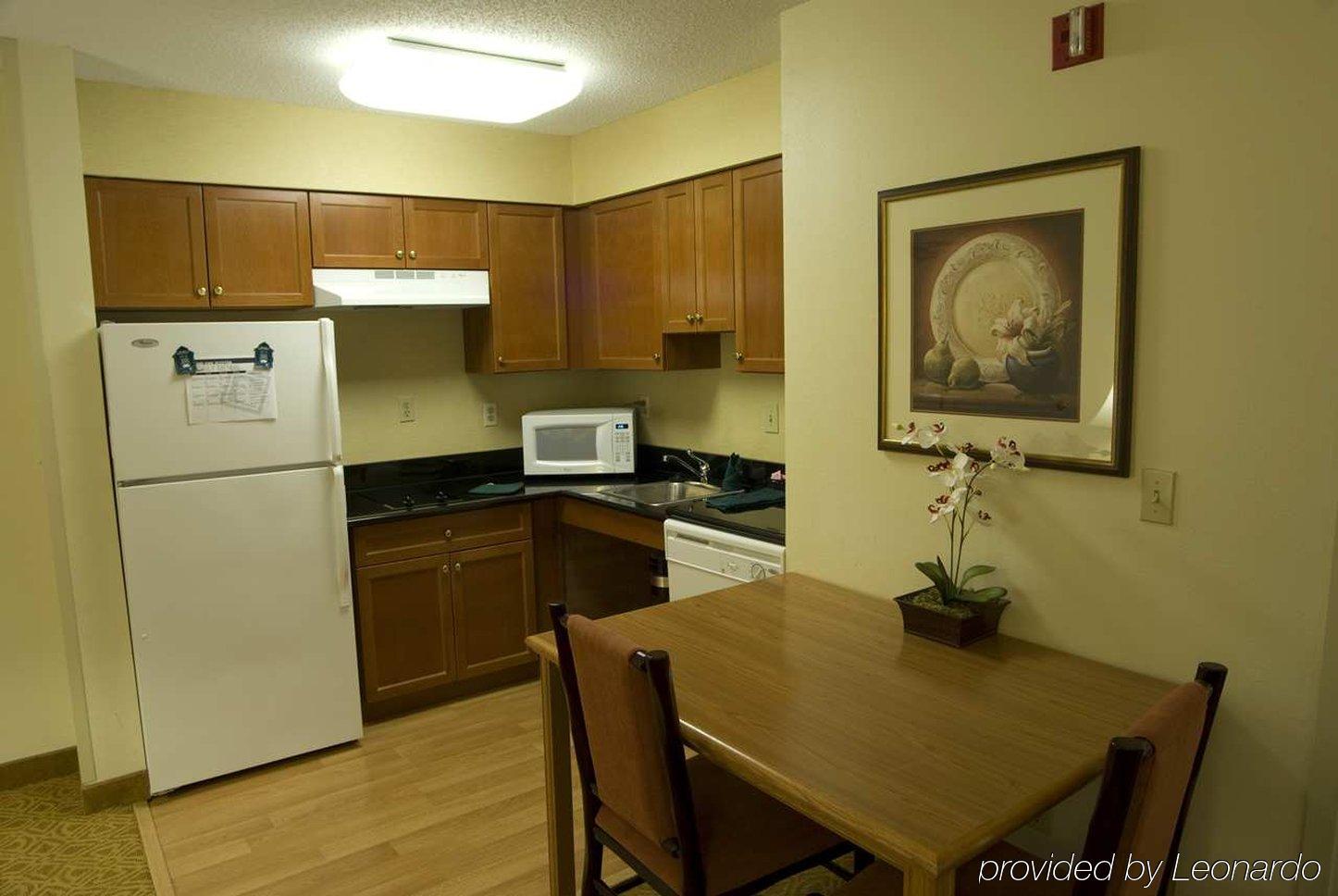 Homewood Suites By Hilton Columbus-Hilliard Chambre photo